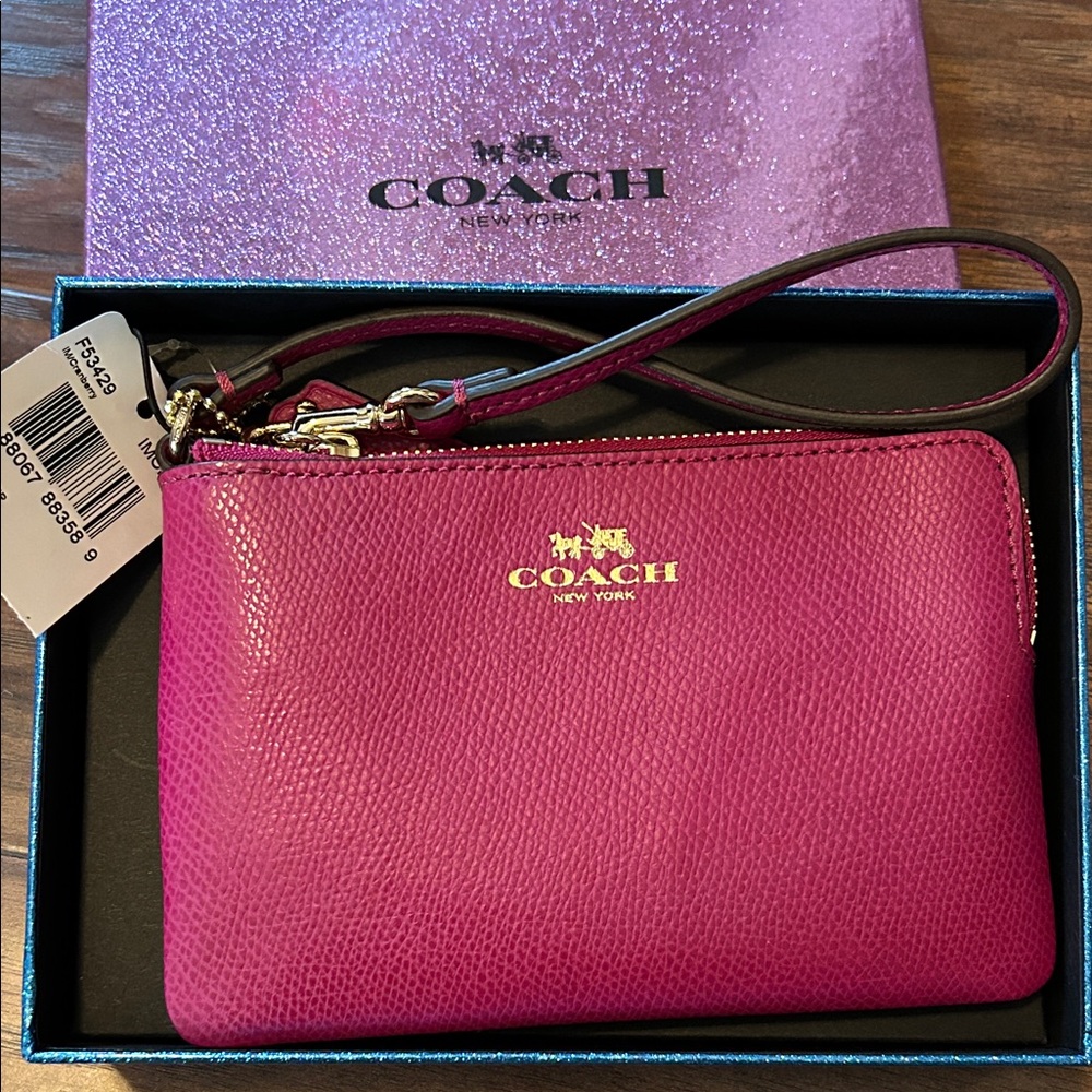 New Coach Fuchsia Leather Wristlet
